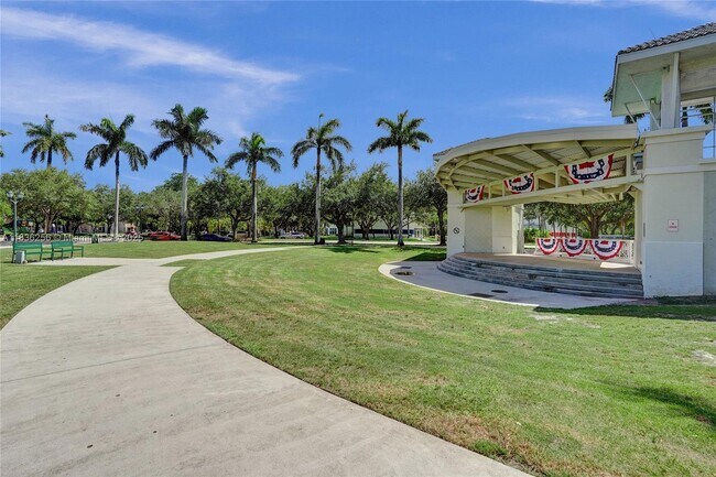 Building Photo - 1200 Town Center Dr