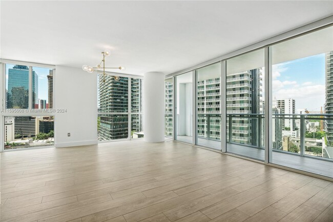 Building Photo - 1080 Brickell Ave