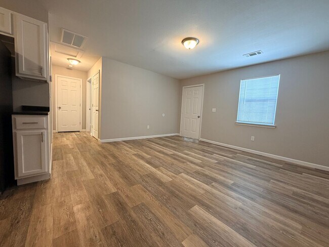 Building Photo - 67 Aloha Cir