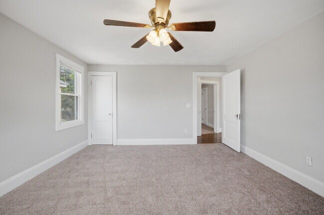 Building Photo - GORGEOUS 4 BED, 2.5 BATH HOME FOR RENT IN NORFOLK!