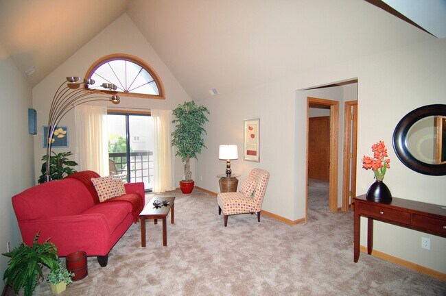 Building Photo - N58W23983 Hastings Ct