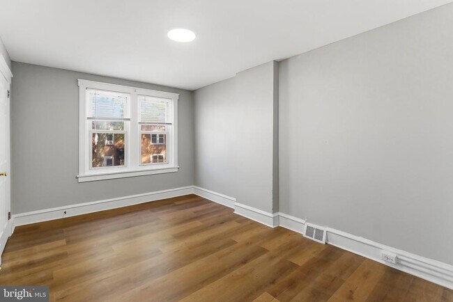 Building Photo - 71 Amboy Ave