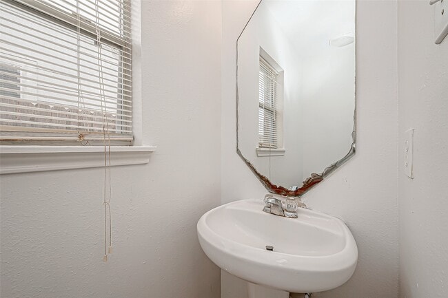 Building Photo - 7127 Sedona Ct