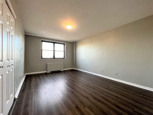 Building Photo - 1225 John F. Kennedy Blvd