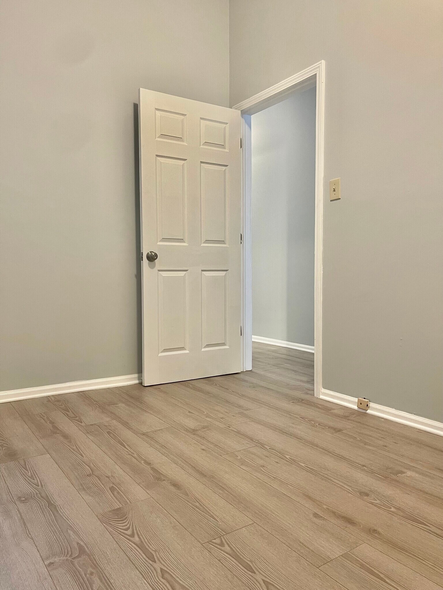 Building Photo - 4823 S Champlain Ave