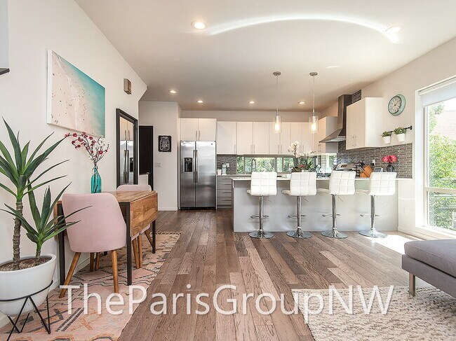 Building Photo - Stunning Mod 3BR+Den, 3.5BA Townhome * XL Roof Deck *A/C ++