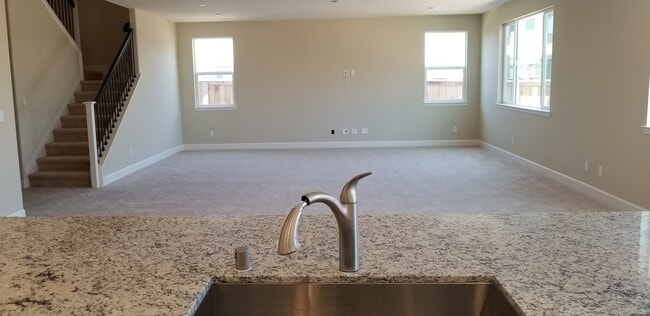 Building Photo - Amazing home in Springlake in Woodland