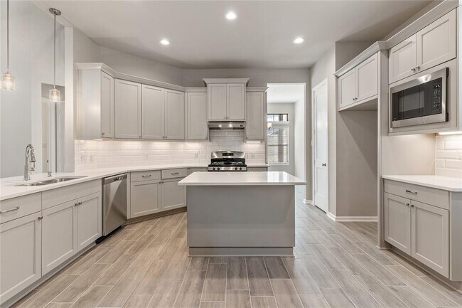 Building Photo - 4207 Maple Glen Dr