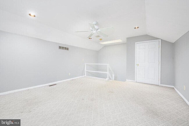 Building Photo - 77 Bunker Hill Ct