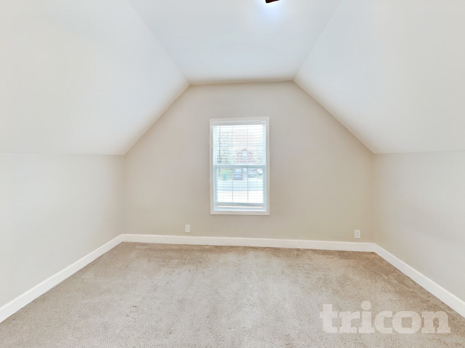 Building Photo - 947 Lavergne Ln