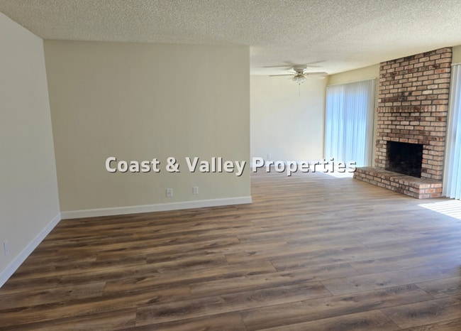 Building Photo - Salinas Home for RENT!!!