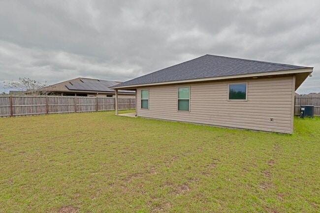 Building Photo - 6114 Redberry Dr