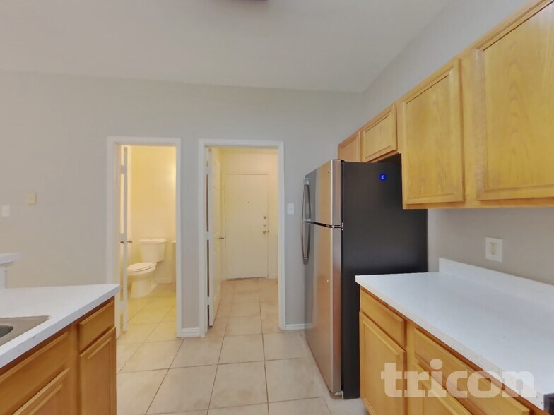 Building Photo - 1505 Yellowbird Ct