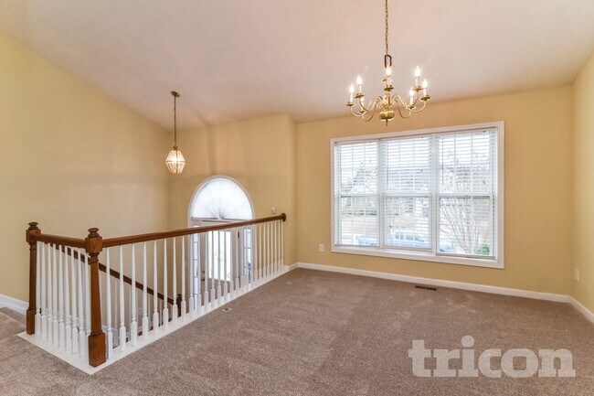 Building Photo - 4019 McDowell Dr