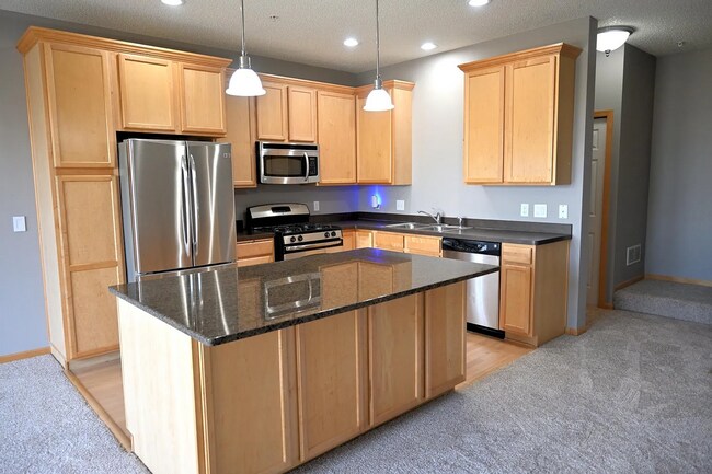 Building Photo - 4725 Victor Path