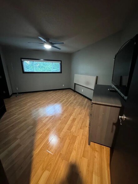 Building Photo - 1800 The Greens Way