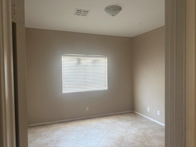 Building Photo - 79531 Dandelion Dr