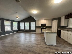 Building Photo - 507 Scenic Run