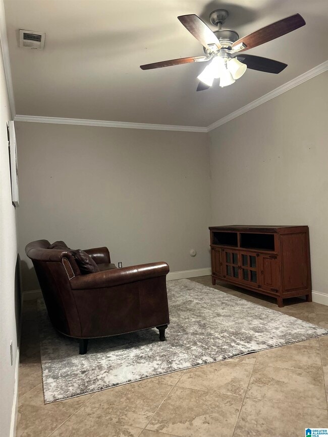 Building Photo - 233 Oaklyn Hills Dr