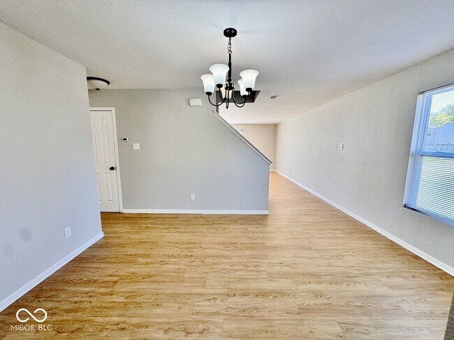 Building Photo - 12431 Teacup Way