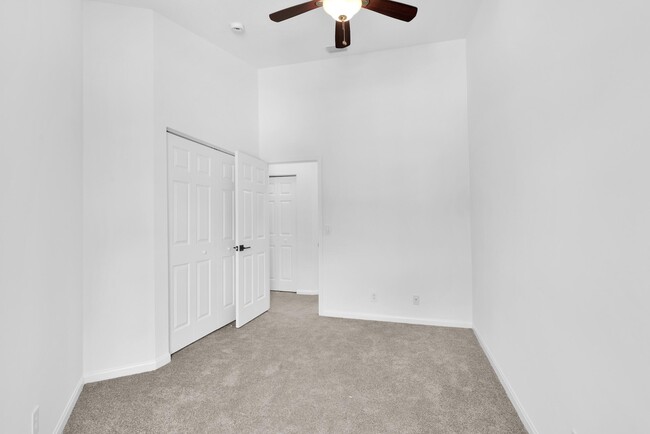 Building Photo - 9700 Porta Leona Ln