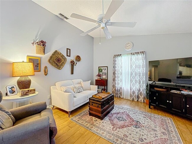 Building Photo - 26338 Glen Eagle Dr