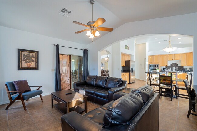 Building Photo - 5109 N Pelican River Way