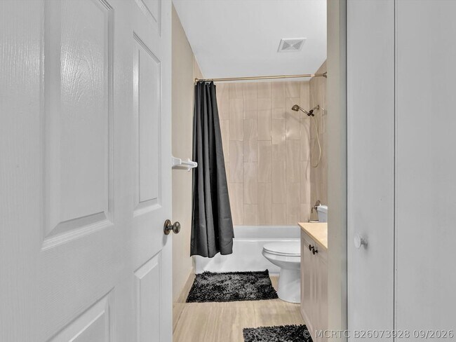 Building Photo - 7834 Oak Grove Cir