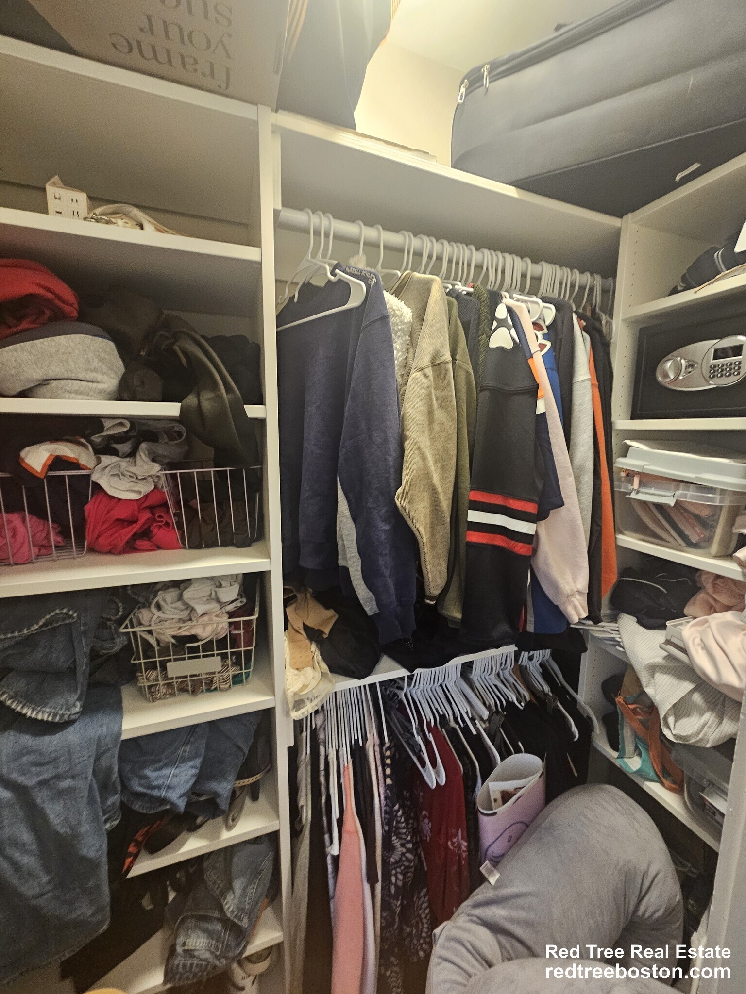 Building Photo - 5 Colliston Rd