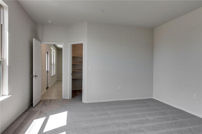 Building Photo - 11817 Eragon Dr