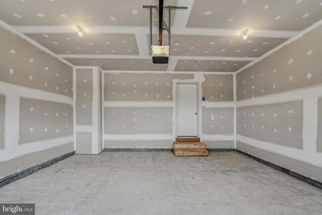 Building Photo - 162 Ludgate Mnr