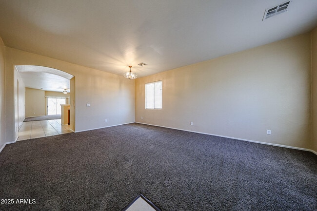 Building Photo - 44115 Askew Dr