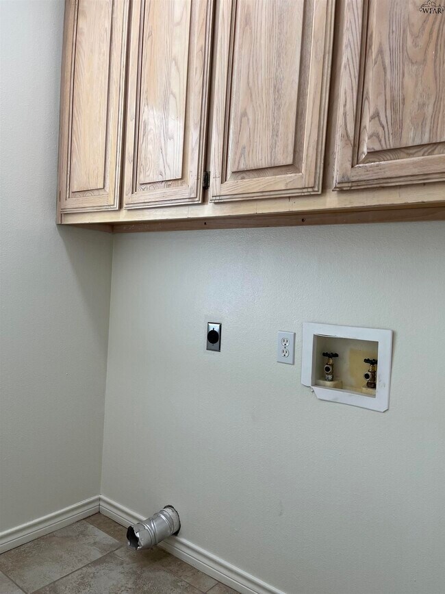 Building Photo - 2820 Judson Cir