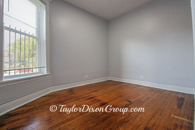 Building Photo - 5407 S Indiana Ave