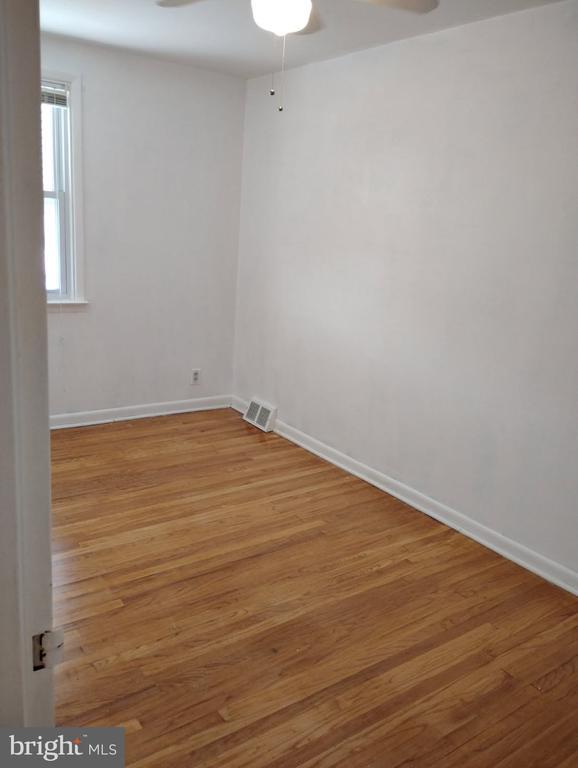 Building Photo - 4510 Strahle St