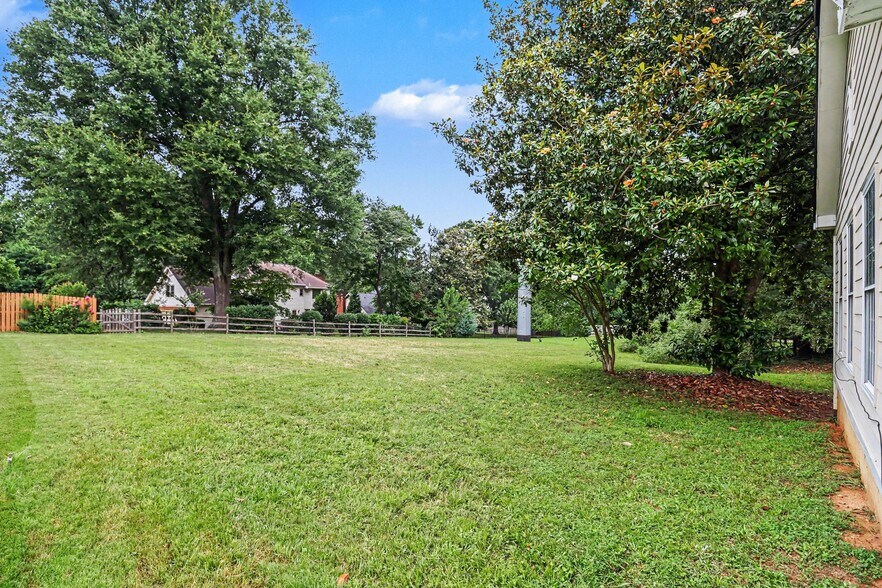Building Photo - 3695 Winters Hill Dr