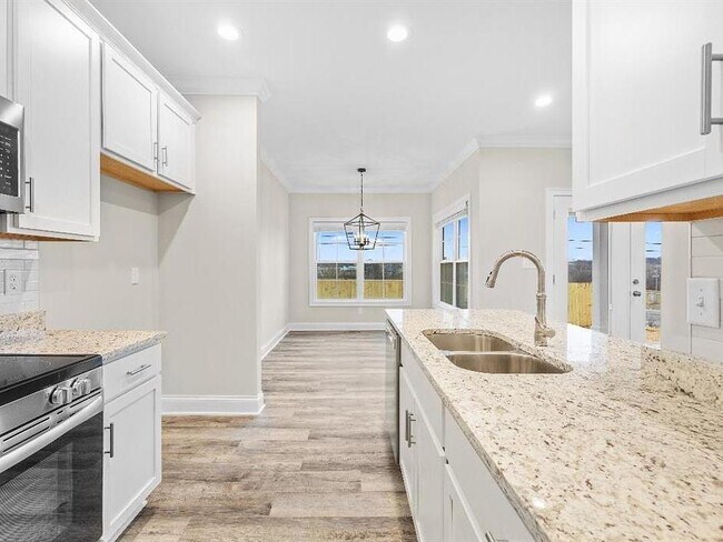 Building Photo - 7034 Shelton Ln