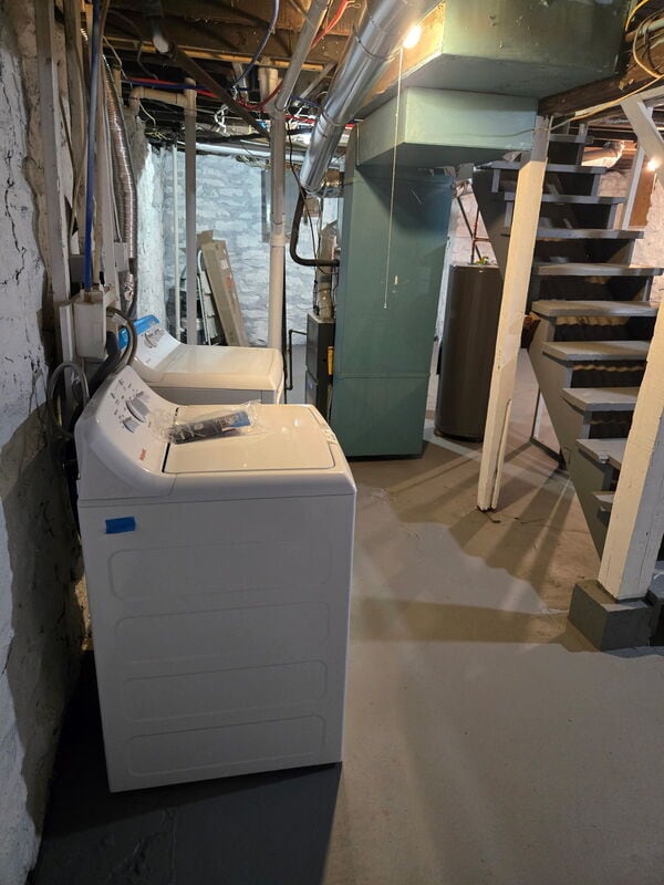 Building Photo - 2106 E 59th St