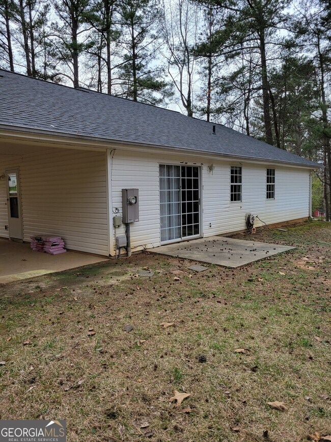 Building Photo - 6205 Sweetgum Trail