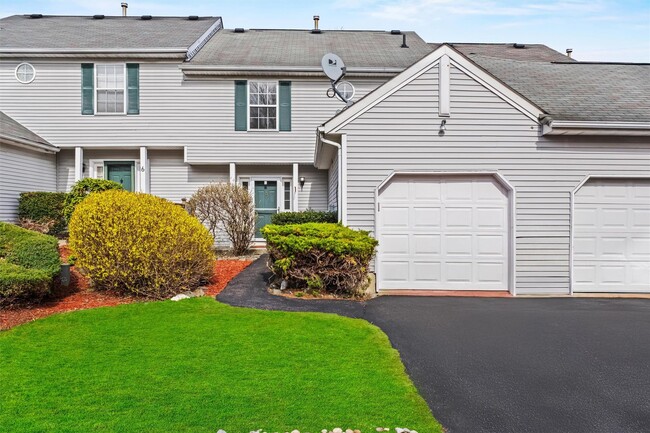 Primary Photo - 4 Woodbine Dr