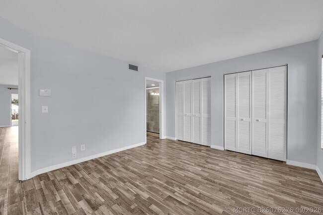 Building Photo - 342 Southwind Dr