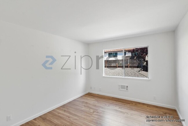 Building Photo - 99 E Middlefield Rd