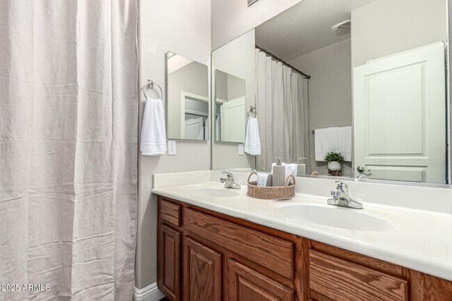 Building Photo - 11411 E Sebring Cir