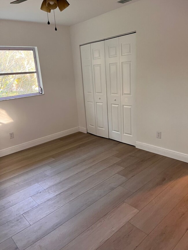 Building Photo - Beautiful fully remodeled home!