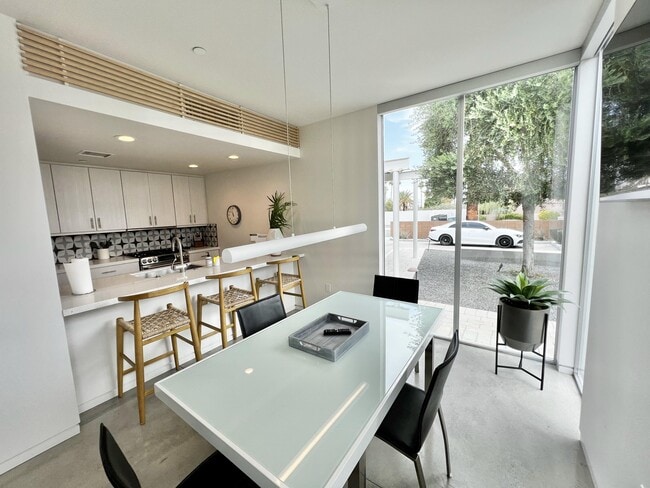 Building Photo - 73801 Shadow Mountain Dr