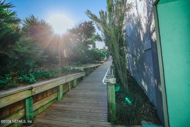 Building Photo - 692 Sand Isles Cir