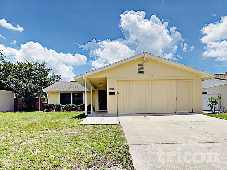 Primary Photo - 8508 Woodhurst Dr