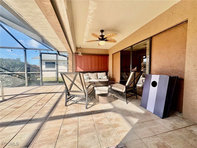 Building Photo - 1220 SE 19th Ln