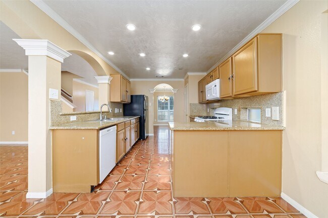 Building Photo - 8207 Aliso Canyon Ln