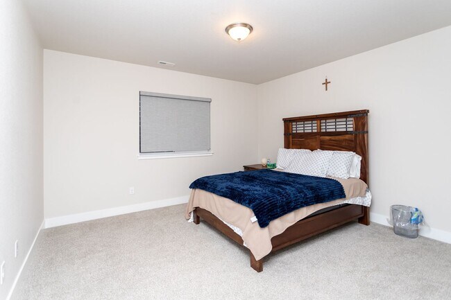 Building Photo - Experience the Perfect Blend of Nature and...